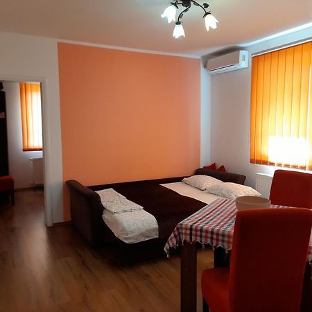 Kety Apartments Kragujevac Exteriör bild