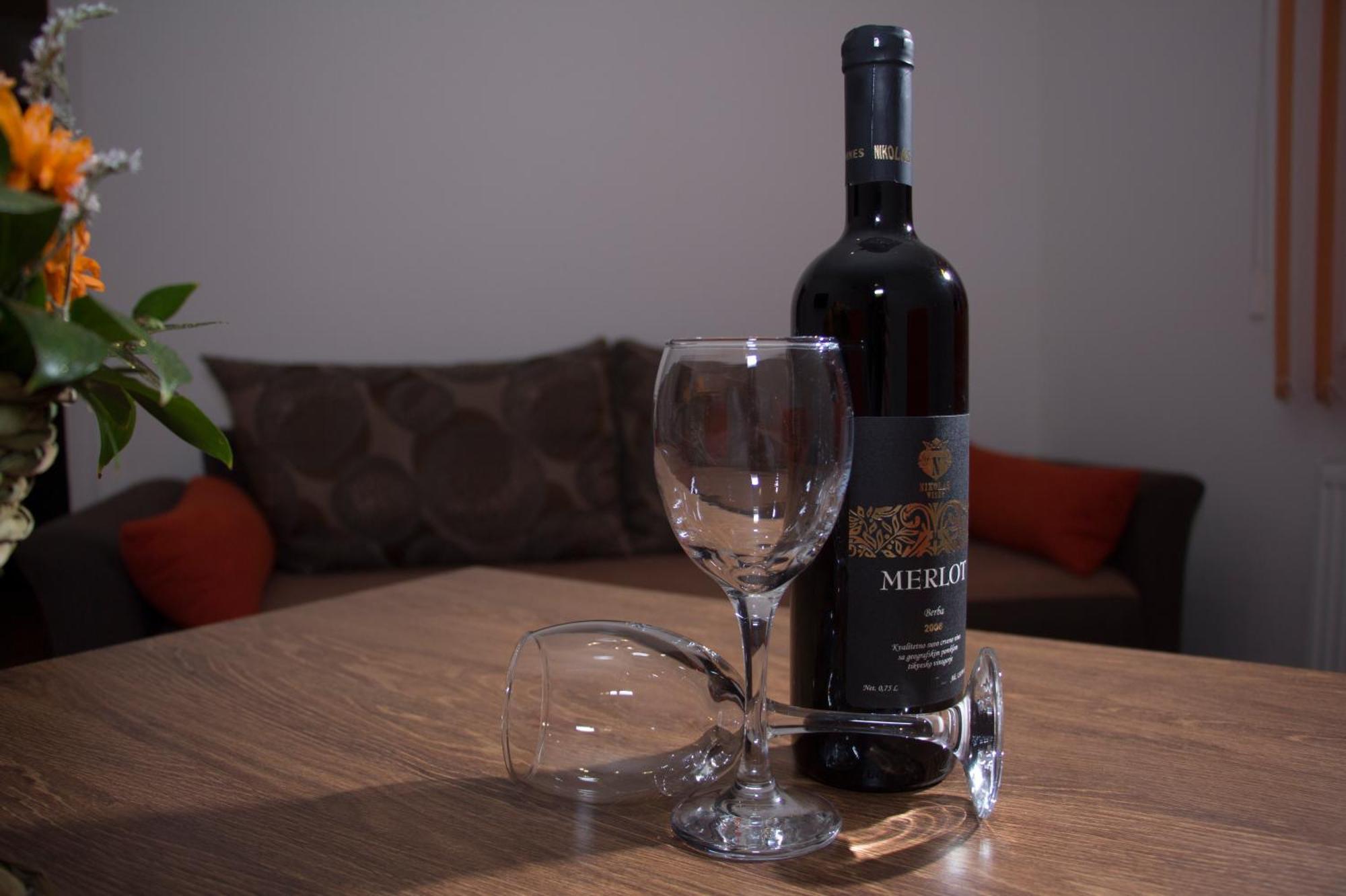 Kety Apartments Kragujevac Rum bild